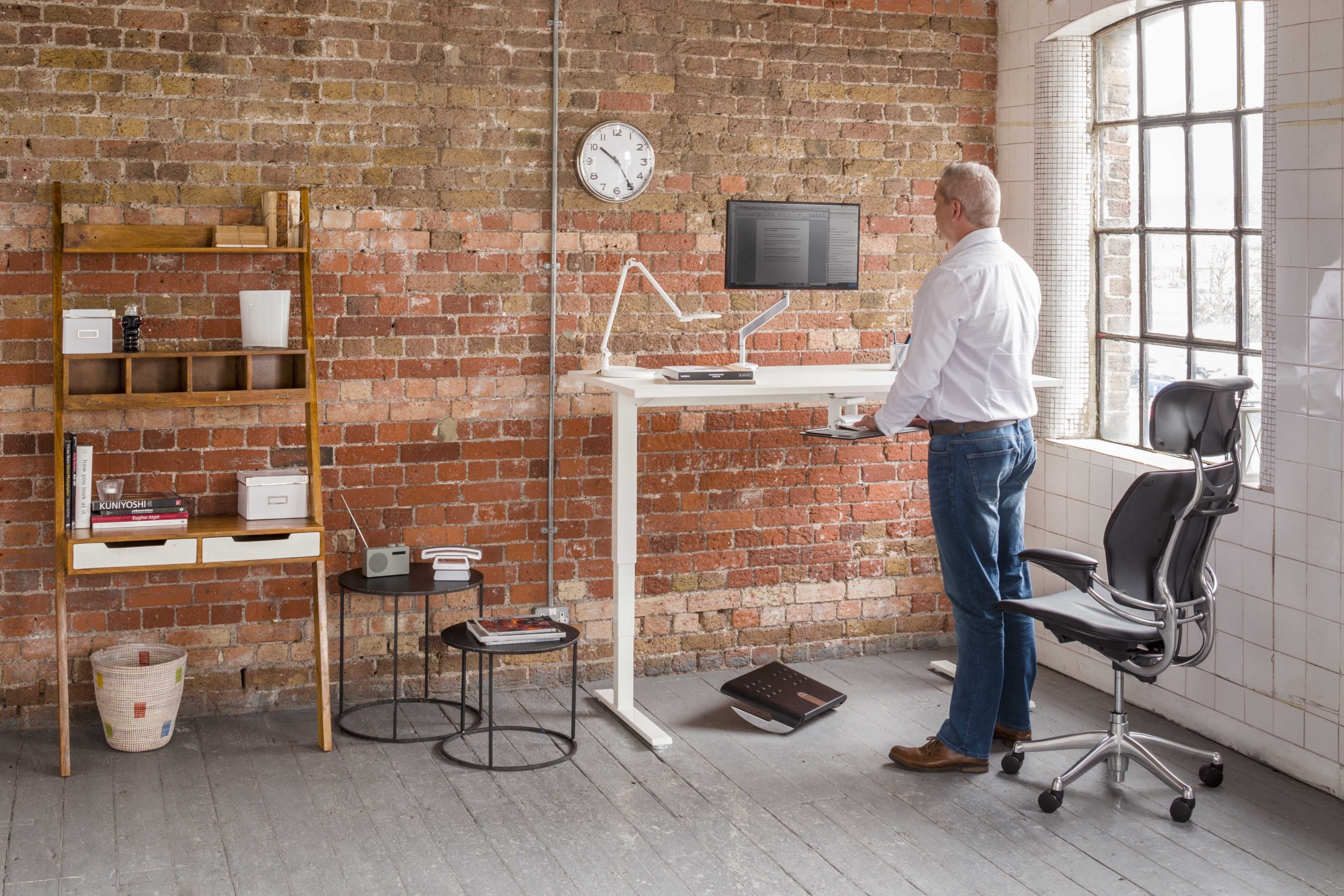 Humanscale Float Table - White Humanscale Float Table - White