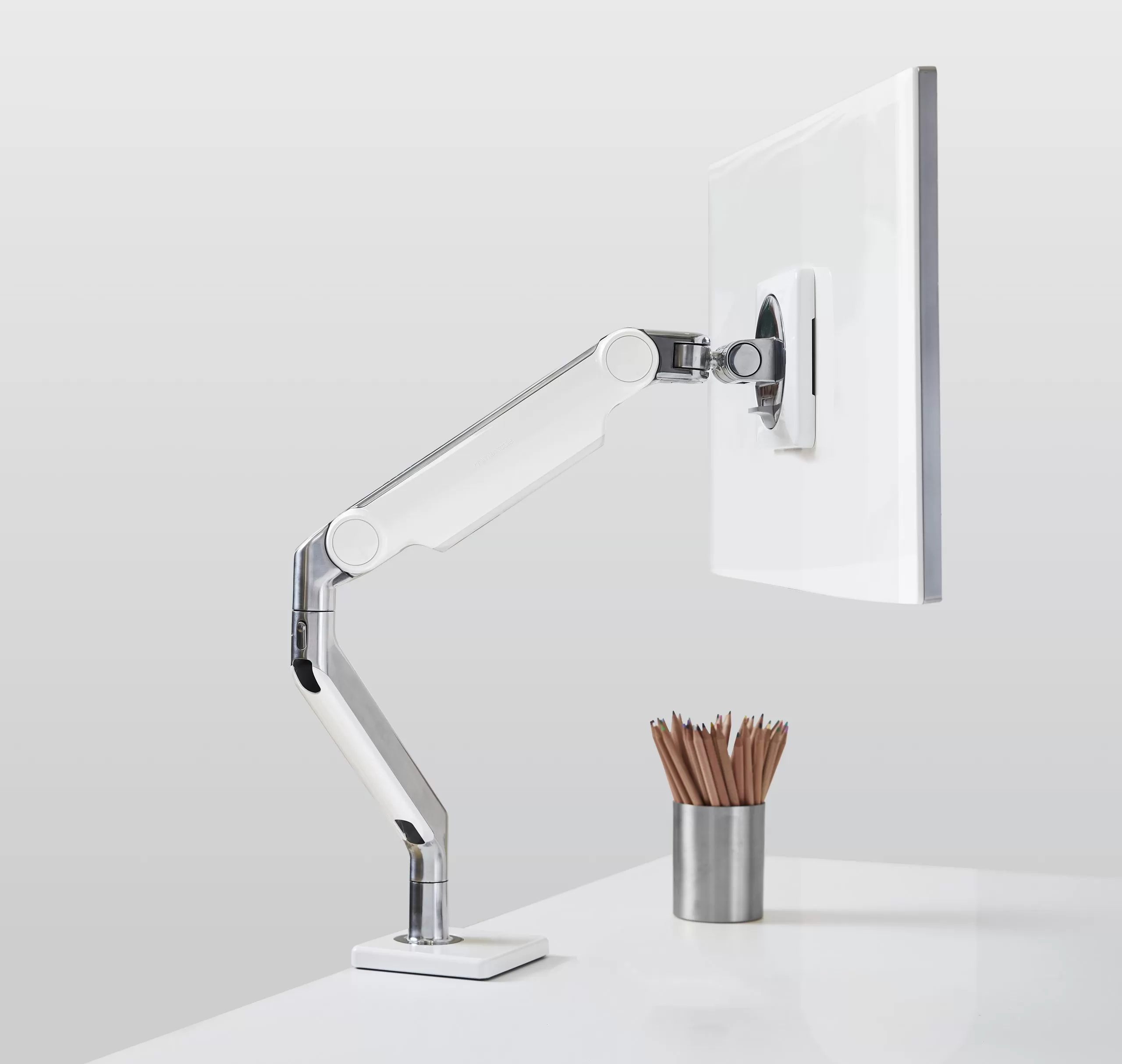 Humanscale Monitor Arm: M2.1 Single Clamp Mount Upto 7 Kg with White Trim