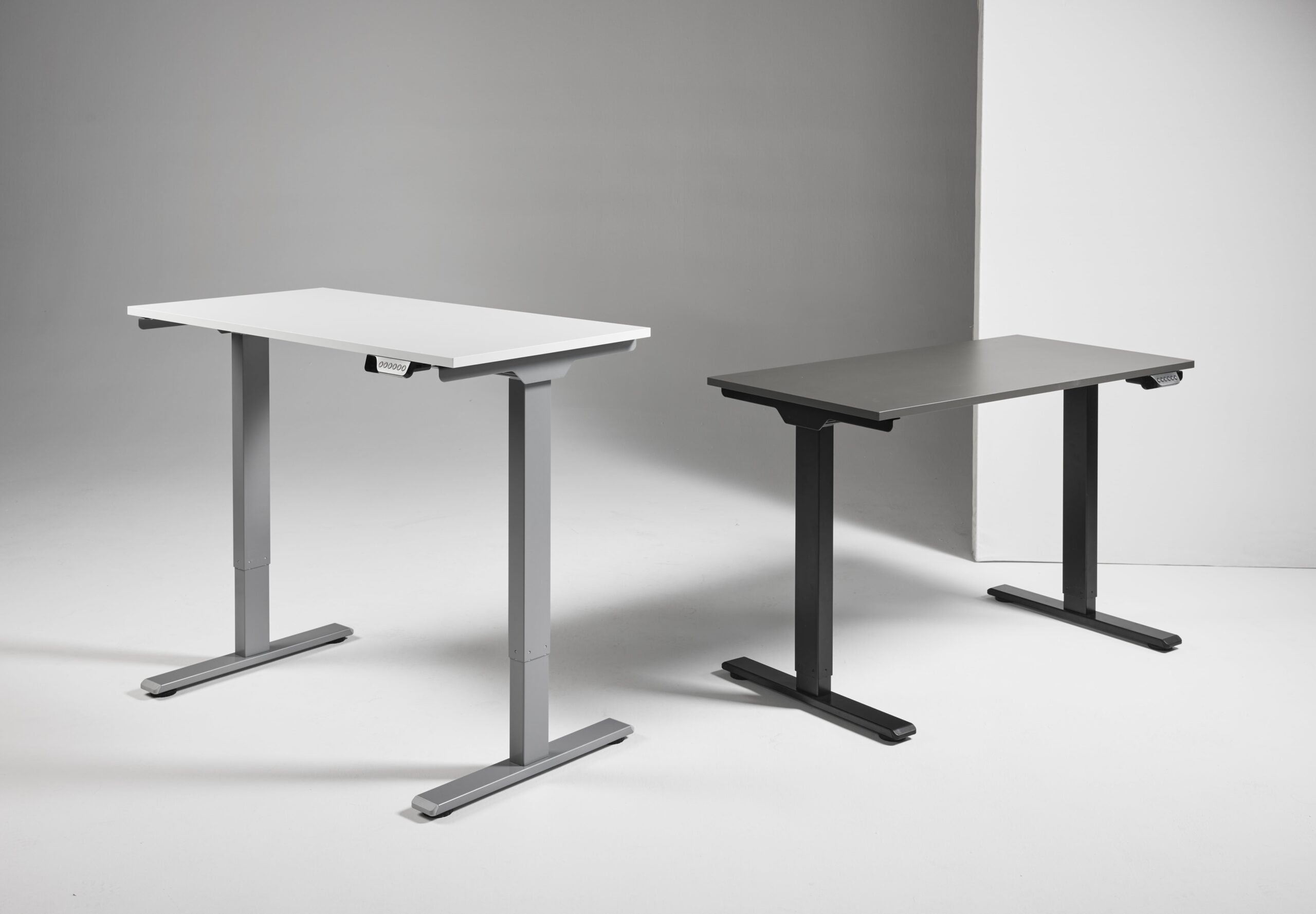 Height Adjustable Desk: eFloat Go 2.0, Black and White