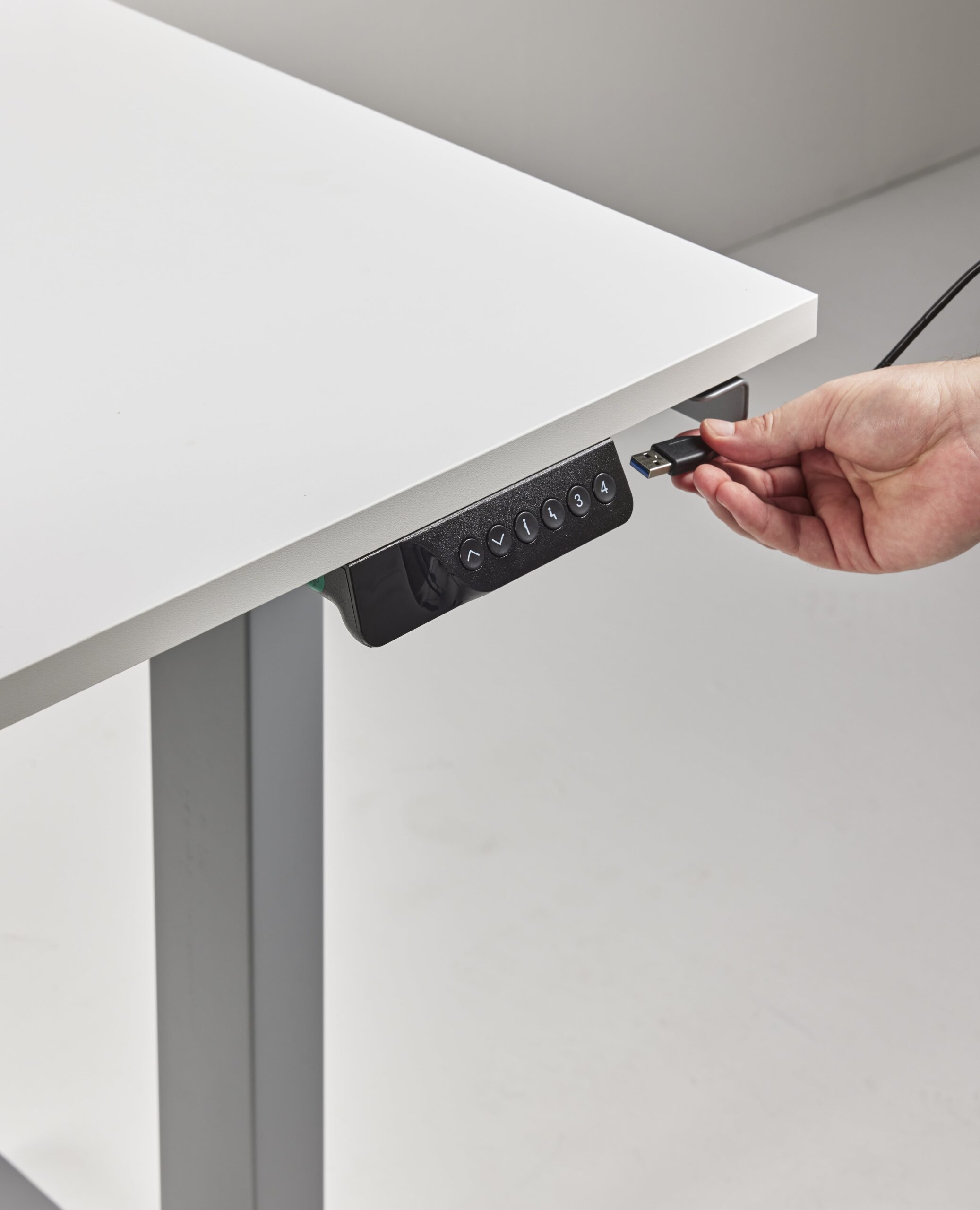 Humanscale Height Adjustable Desk: eFloat Go 2.0 with both USB-A and USB-C Ports